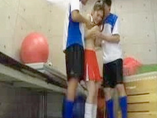 Japanese School Reunion Turns Nippy and Thai-ling with Yua Saiki for some XXX-citement in Tokyo