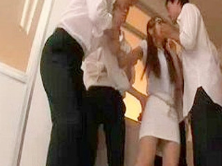 Jessica Kizaki's Hardcore Fucking Lessons in IPZ-050 will leave you Horny and Satisfied